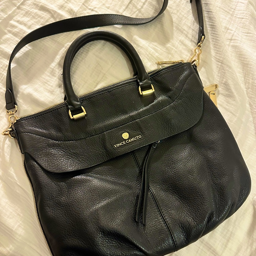 Black Vince Camuto Cross Body | Pebbled Leather